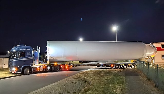 Bild: Spezialtransport letzte Nacht bei Ellrich