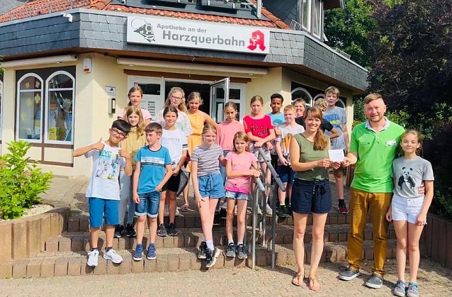 Bild: Spenden&uuml;bergabe in Ilfeld