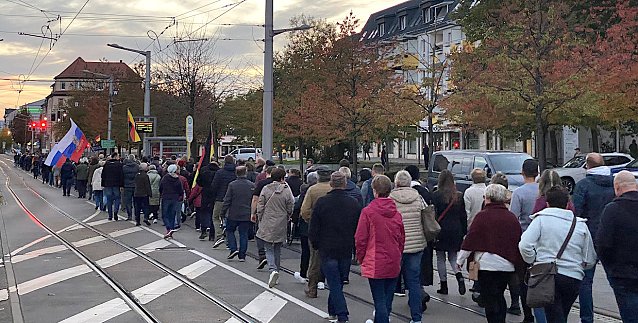 Bild: Montagsspaziergang durch Nordhausen mit etwa 2.000 Teilnehmern