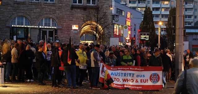 Bild: Demonstrationszug durch die Nordh&auml;user Innenstadt