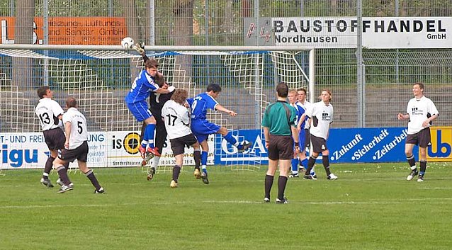 Bild: Ilmenau mit starker Abwehr