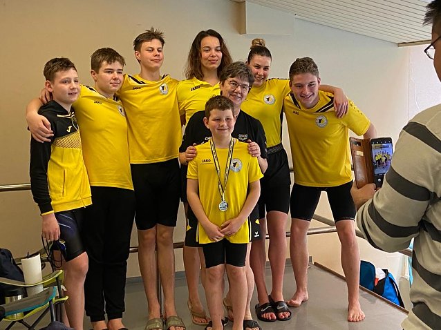 Bild: In Halle konnten sich die Nachwuchstalente des Nordh&auml;user Schwimmvereins mit den besten des Landes messen