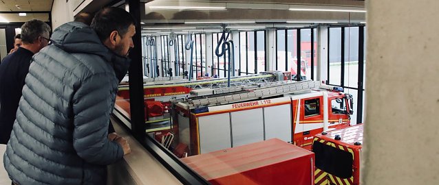 Bild: Im Ausschuss f&uuml;r Stadtordnung und Ortsteile konnte man gestern schon einmal einen Blick hinter die Fassade der neuen Feuerwache werfen