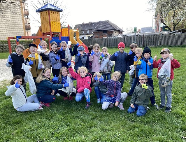 Bild: Bei der M&uuml;llsammelaktion der Sachswerfener Grundsch&uuml;ler kam einiges zusammen