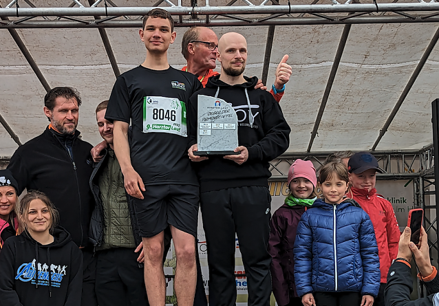 Bild: Klein, aber oho: Neben den gro&szlig;en L&auml;ufern schafften es die Jung-Athleten der HSG Nordhausen beim 9. Harztorlauf in Niedersachswerfen auf den 3. Platz im Teamstaffelwettbewerb.