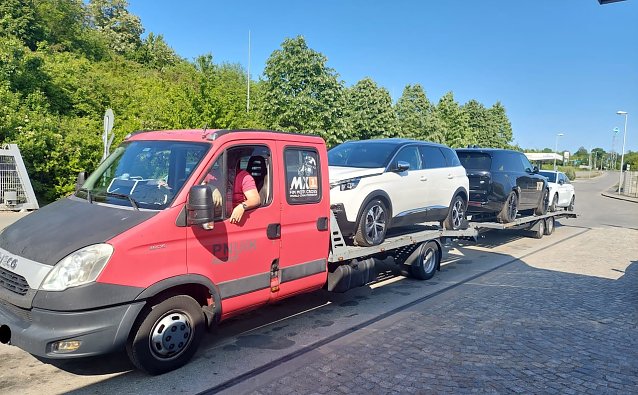 Bild: Deutlich &uuml;berm Limit war dieser Pfingsttransporter unterwegs