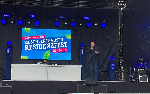 Bild: B&uuml;rgermeister der Stadt Sondershausen bei der Er&ouml;ffnung des 20. Residenzfestes in Sondershausen