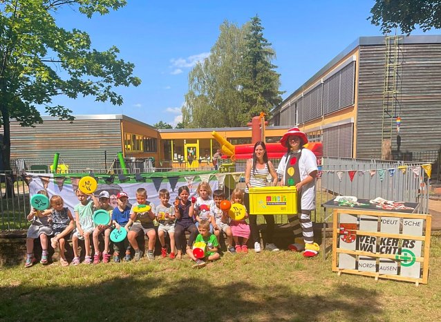 Bild: F&uuml;r die Kinderwelt am Frauenberg gab es jetzt eine "Move it!" Bewegungs-Box aus den H&auml;nden der Kreisverkehrswacht