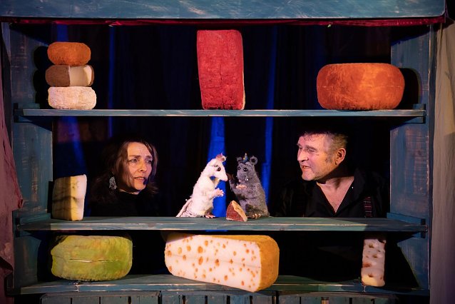 Bild: Das Erfreuliche Theater aus Erfurt erz&auml;hlt die Geschichte von "Romy und Julian"