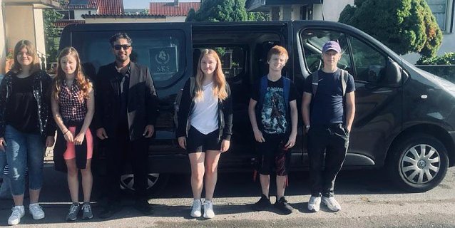 Bild: Lessing-Sch&uuml;lerinnen und Sch&uuml;ler zu Gast beim Kinderhospiz in Tambach Dietharz