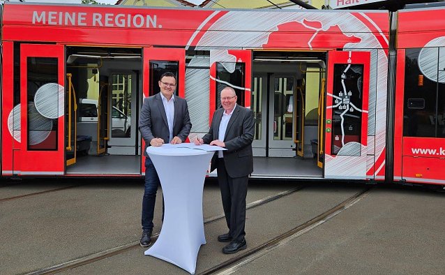 Bild: Partnerschaft besiegelt: Verkehrsbetriebe Nordhausen und Hochschule Nordhausen unterzeichnen Kooperationsvertrag 