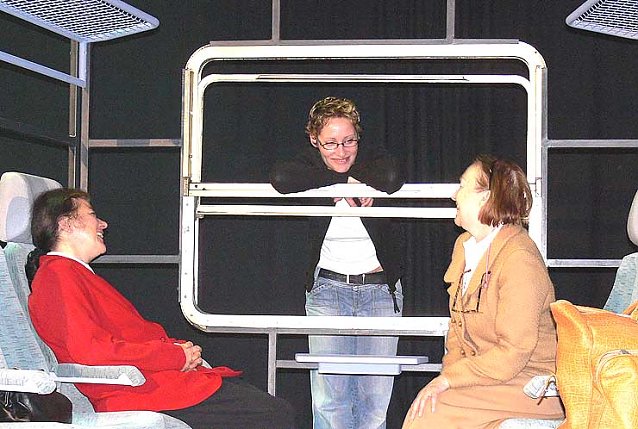 Bild: Uta Haase (li), Dorotty Szalma  und Sigrid Herforth 