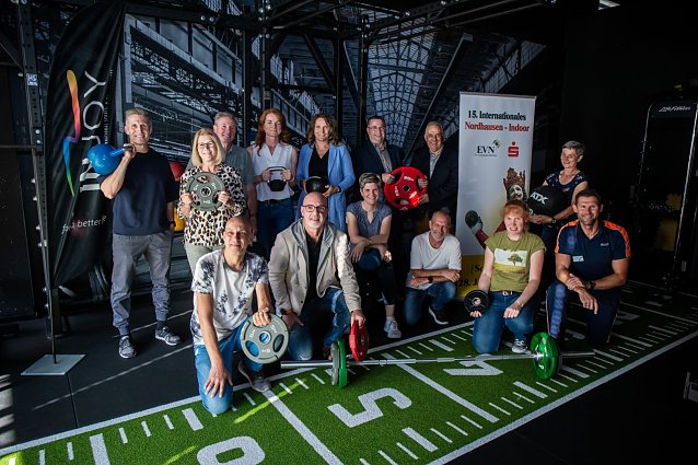 Bild: Auftakttreffen f&uuml;r das zweite Kugelsto&szlig;-Indoor im InJoy