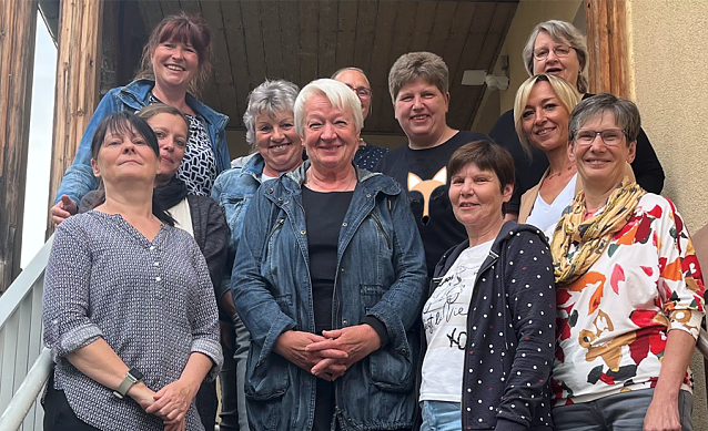 Bild: Das HEDA-Team Sylvia Schneider, Ulla Fiedler, Dagmar Otto, Karin Berndt, Lysann Herwig, Karin Spitschka, Ulla Scheer, Susanne Kellner, Heike Schulz-Gei&szlig;ler, Nicole Kiel, Andrea Fischer 