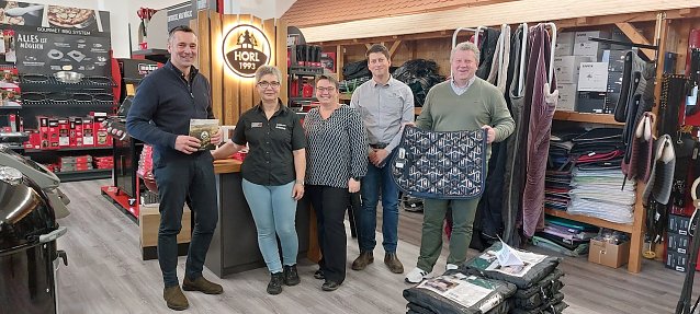Bild: v.l.: Niels Neu, Katrin Liebram, Anne L&uuml;bbecke, Robert Merx, und Christian B&ouml;duel