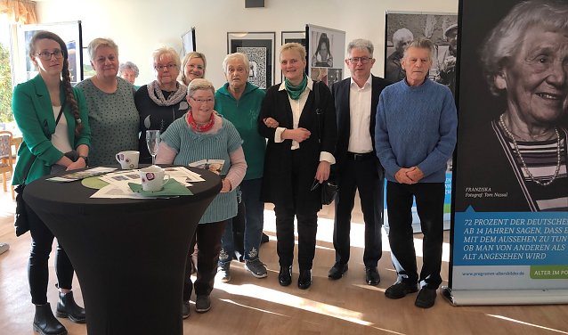 Bild: Ausstellungser&ouml;ffnung in Neustadt