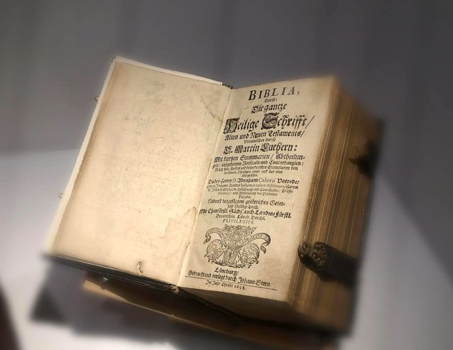 Bild: Dier Waisenhaus-Bibel