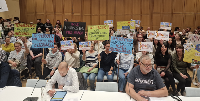 Bild: Protest im Bildungsausschuss Anfang November