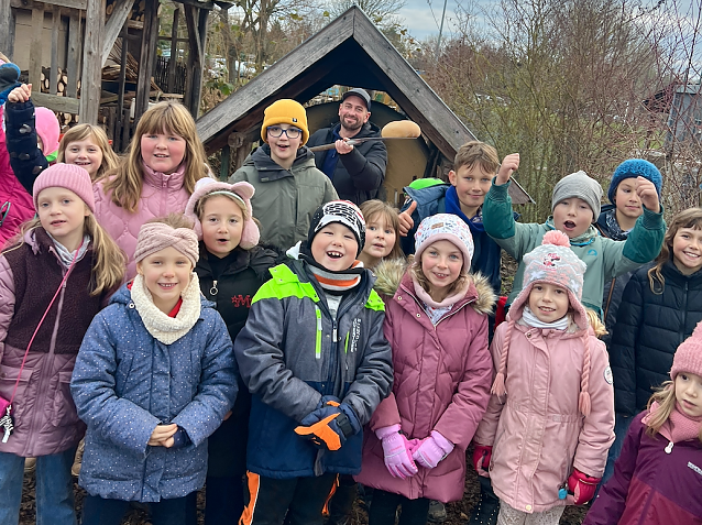 Bild: Adventsmarkt an der evangelischen Grundschule