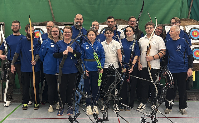 Bild: Ein Gruppenfoto des "Bowteam"