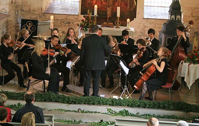 Bild: Orchestrale Kl&auml;nge in der Kirchen