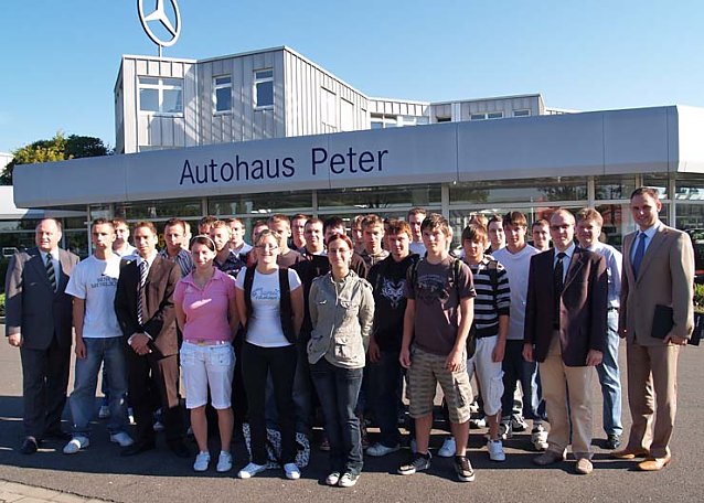 Bild: Gruppenbild zum Anfang