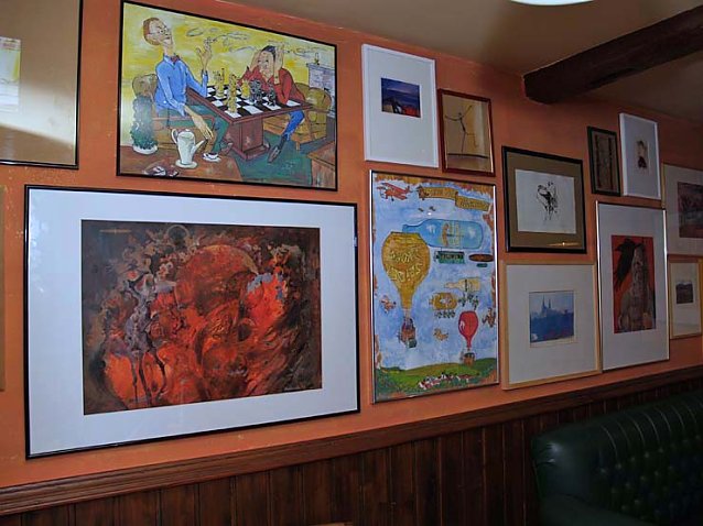 Bild: An der Wand