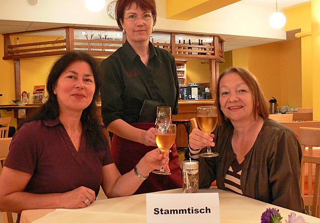 Bild: Damen-Trio