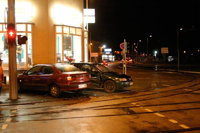 Bild: Unfall auf Nordh&auml;user Kreuzung