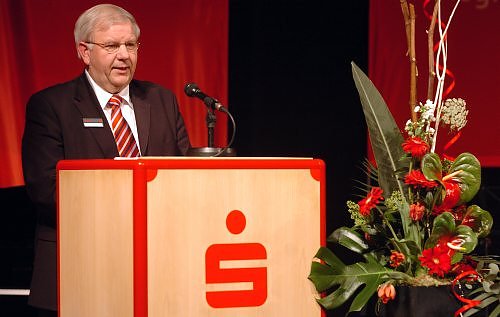 Bild: Zufrieden: Vorstand Przybilla