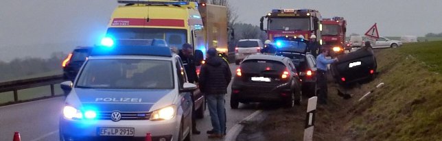 Bild: Crash auf der Bundestra&szlig;e 4