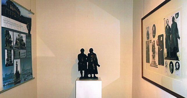 Bild: Blick in die Ausstellung in der Flohburg