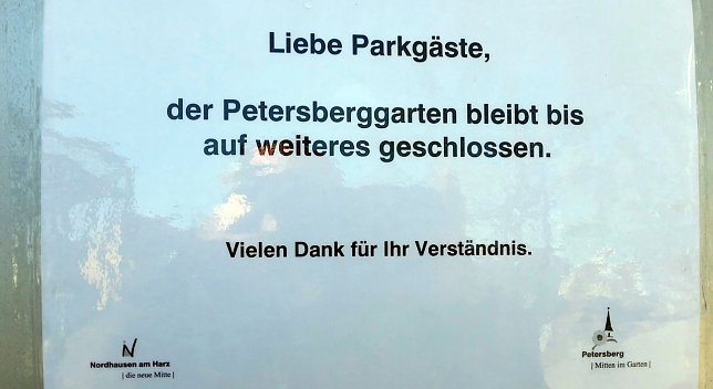 Bild: Das "neue" Schild am Eingang zum Petersberggarten