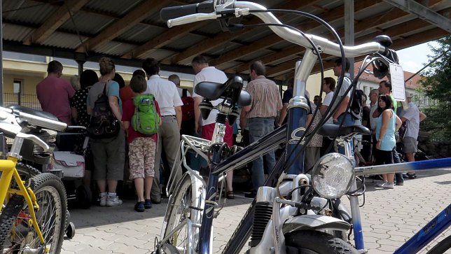 Bild: Fahrr&auml;der unter dem Hammer