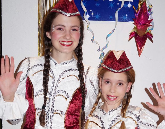 Bild: Die Tanzmariechen Lea und Maja-Christin 