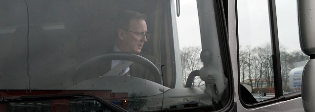 Bild: Endlich mal am Steuer: Ministerpr&auml;sident Bodo Ramelow