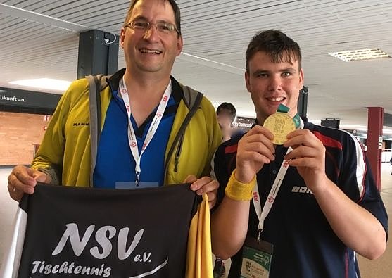 Bild: Beim NSV spielt er Tischtennis