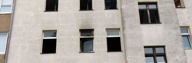 Bild: Blick vom Hof aus auf die Brandwohnung