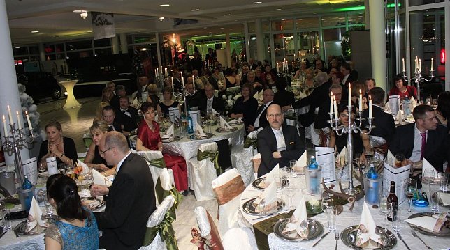Bild: &Auml;rzteball 2016