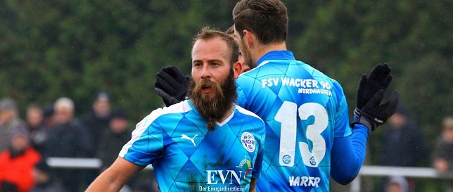Bild: Schoss in Neustrelitz das so wichtige Siegtor: Marco "Toni" Sailer