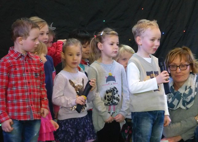 Bild: Hannes und seine Freunde von der Kita Tierh&auml;uschen erhielten im letzten Jahr viel Applaus f&uuml;r ihre Lieder und Gedichte. 