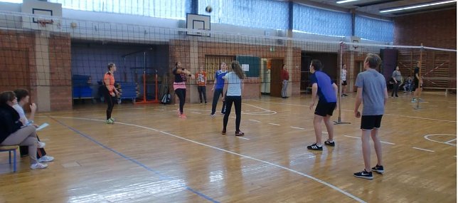 Bild: Volleyball-Turnier der "Gro&szlig;en"