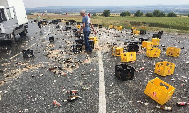 Bild: Bier auf der Stra&szlig;e