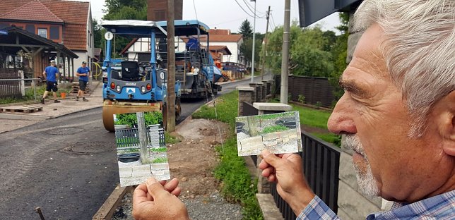 Bild: Helmuth Dorl verweist auf die alten Bordsteine, die nicht ausgetauscht werden sollen