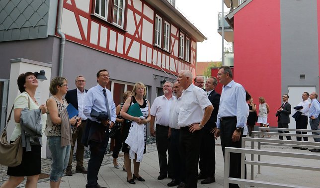 Bild: Besuch in der Sch&auml;rfgasse