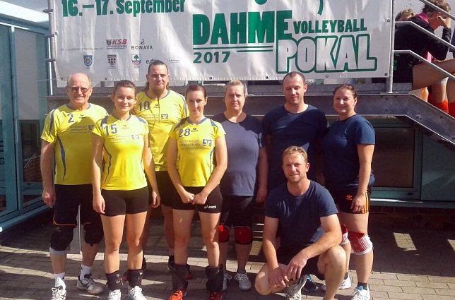 Bild: Keep calm and play volleyball