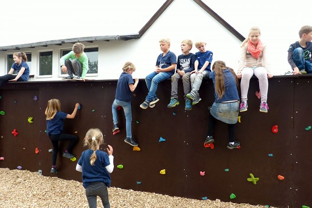 Bild: 12 Meter lang und 2 Meter hoch: die Boulderwand