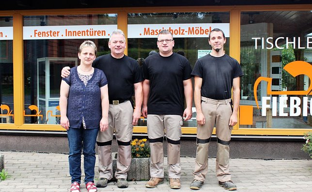Bild: Herzlichen Gl&uuml;ckwunsch zum 25j&auml;hrigen Firmenjubil&auml;um!