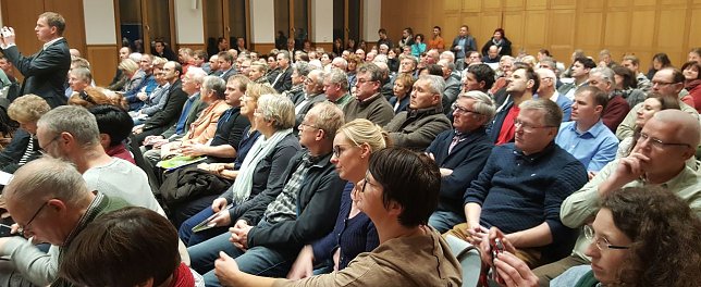 Bild: Gro&szlig;es Interesse am Auftakt