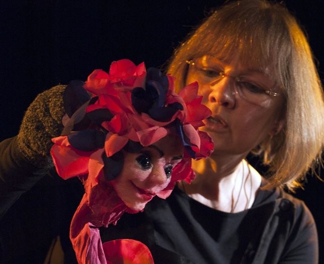 Bild: Puppenspiel zum Adventsmarkt in Lieberode
